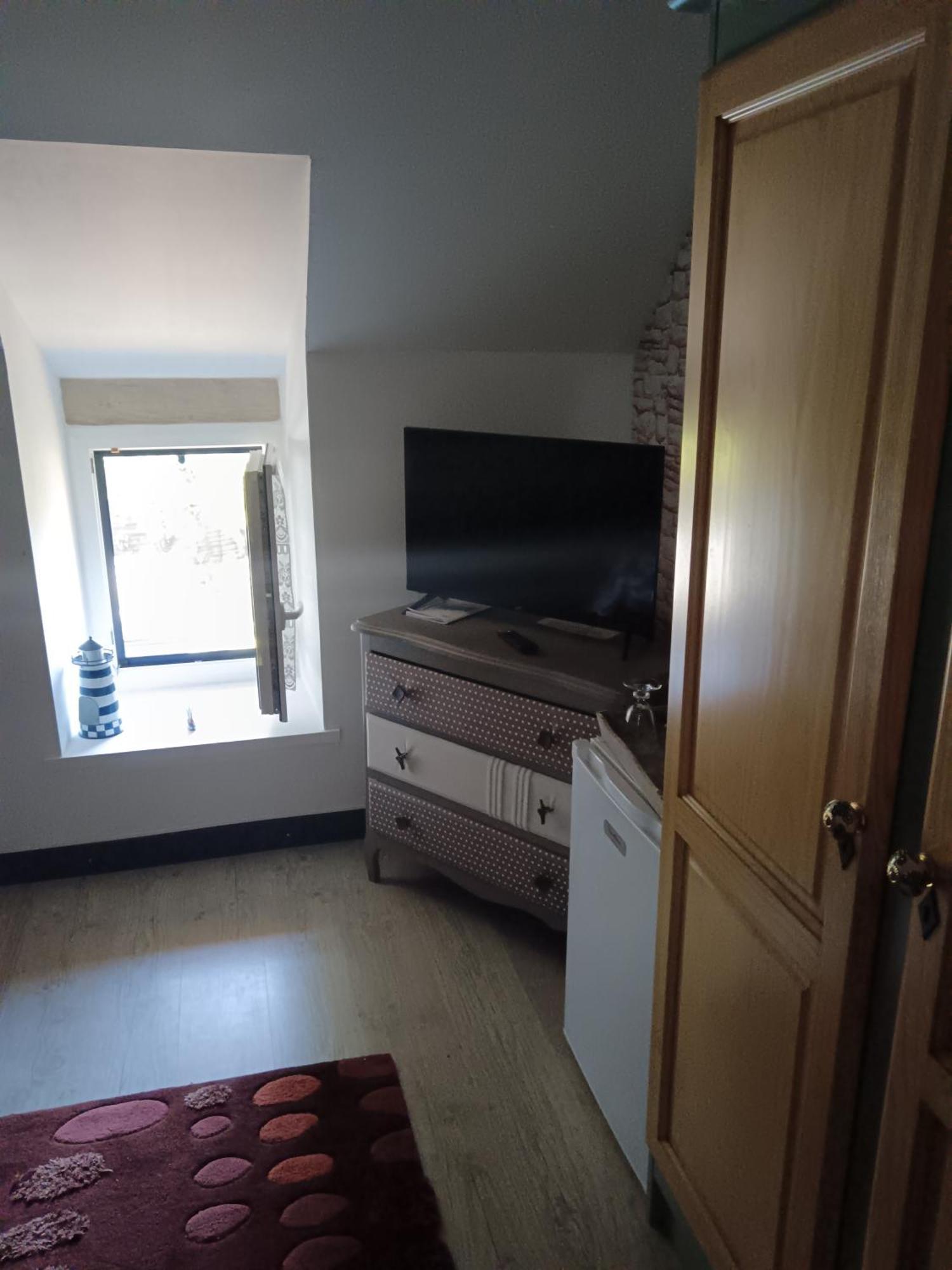 Hotel La Chaumiere En Bellevue Muzillac Zimmer foto