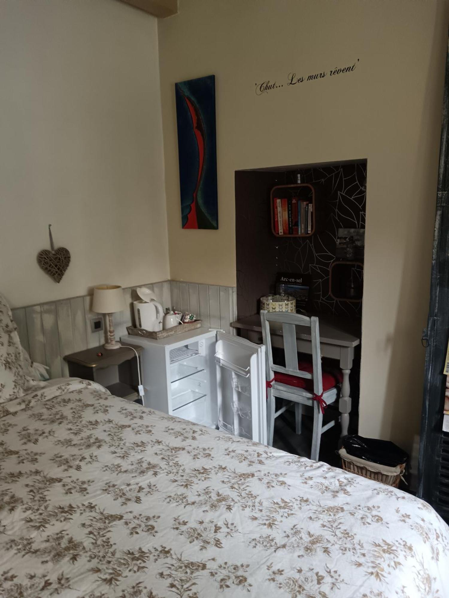 Hotel La Chaumiere En Bellevue Muzillac Zimmer foto